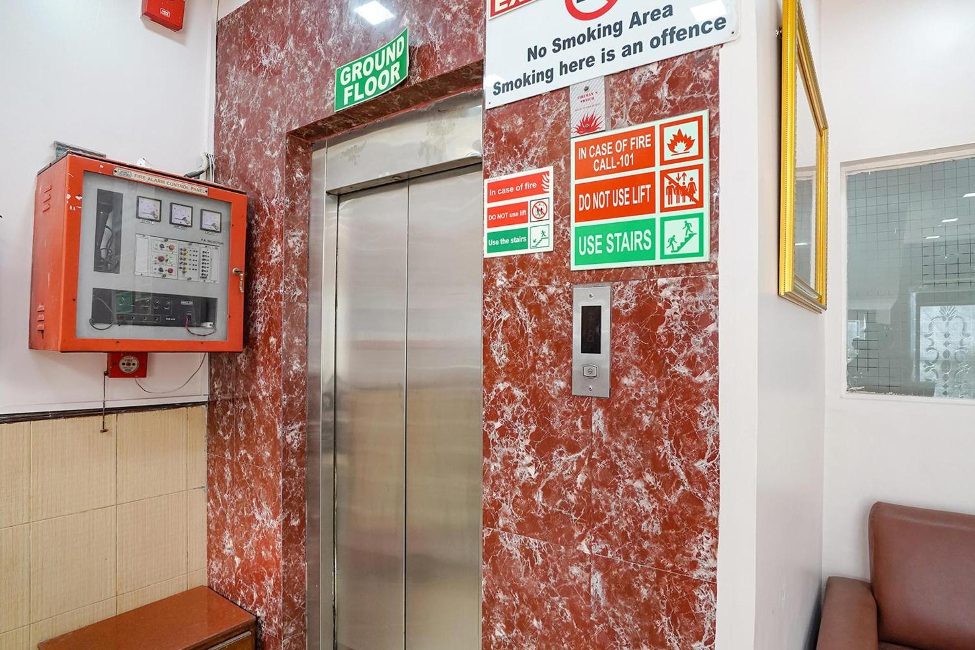 Fabhotel De Gold نيودلهي المظهر الخارجي الصورة